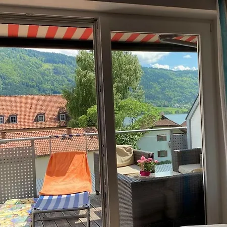 With View Comfortable Ferienhaus Bodensdorf